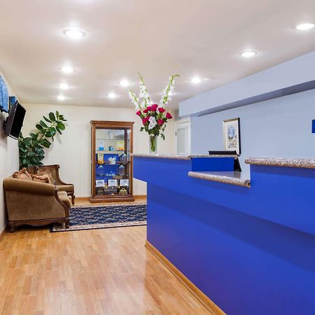 Days Inn By Wyndham Hampton Exterior foto